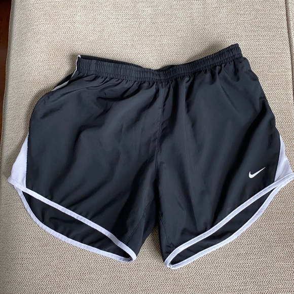Nike shorts - black